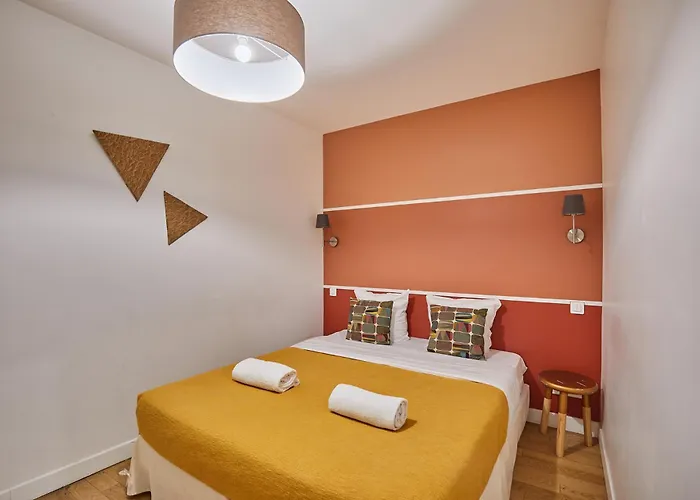 Centre De By Prestige