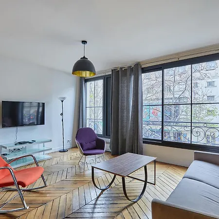 Centre De By Prestige